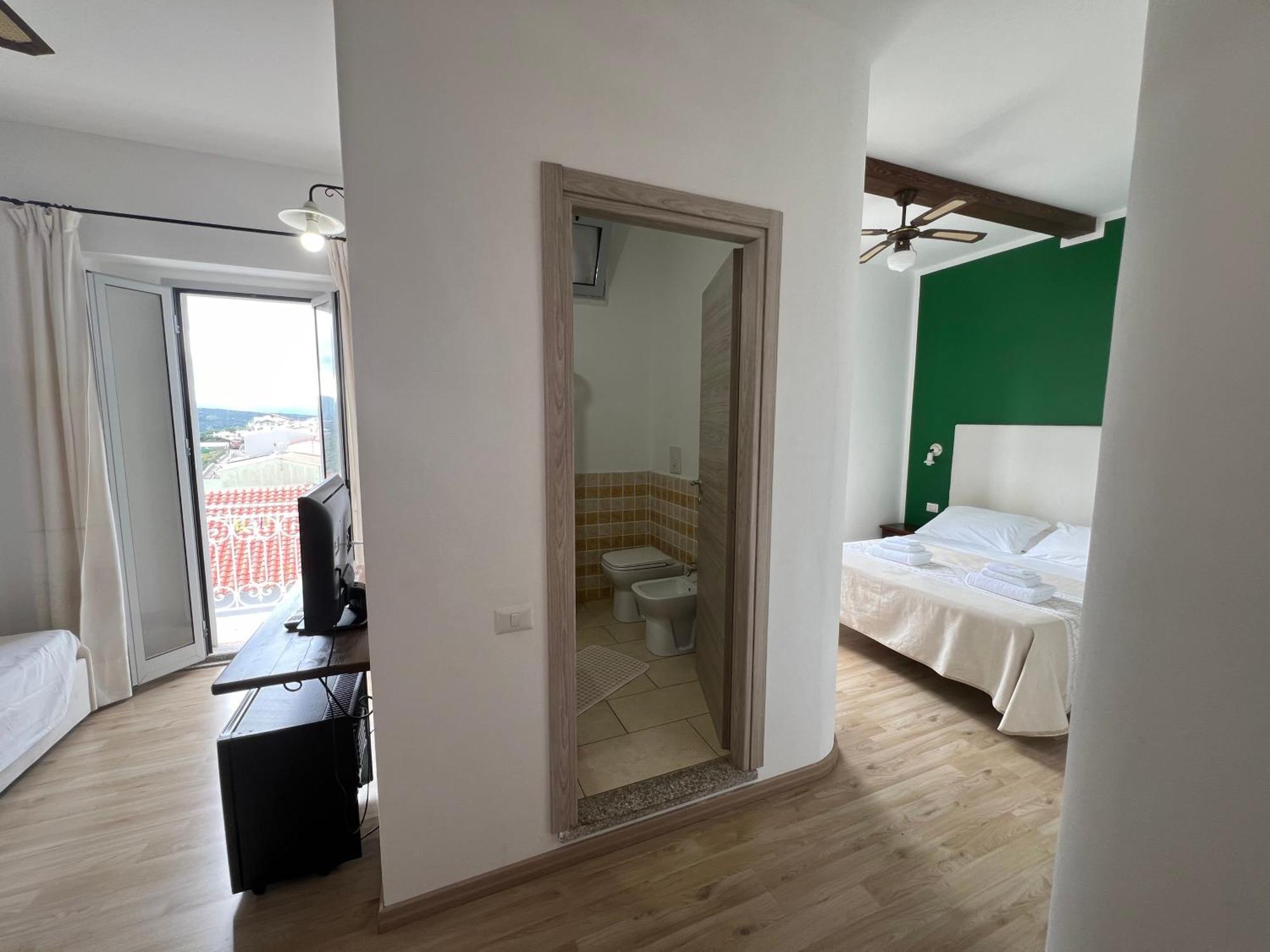 Hotel Da Cecco Santa Teresa Gallura Εξωτερικό φωτογραφία