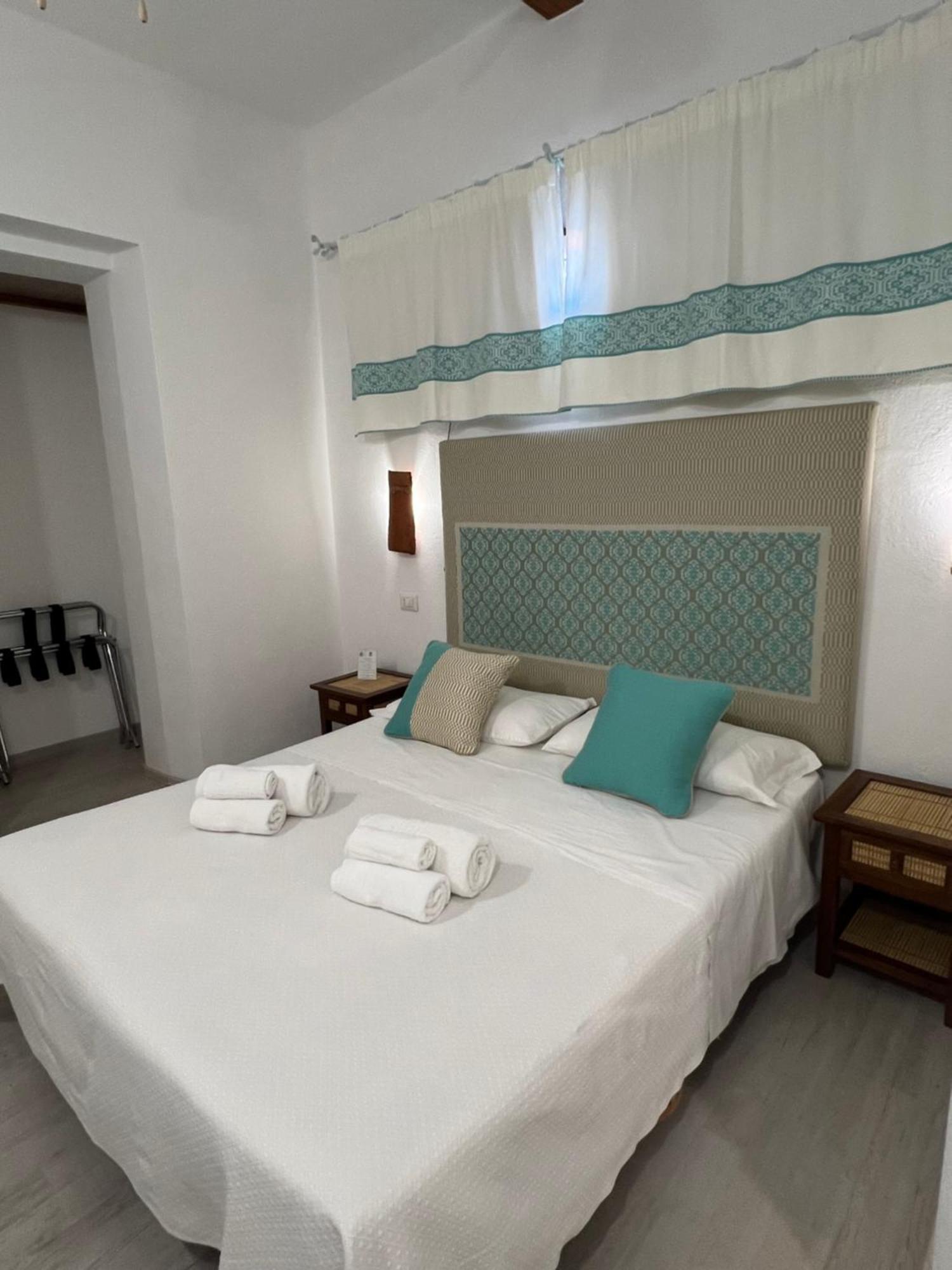 Hotel Da Cecco Santa Teresa Gallura Εξωτερικό φωτογραφία