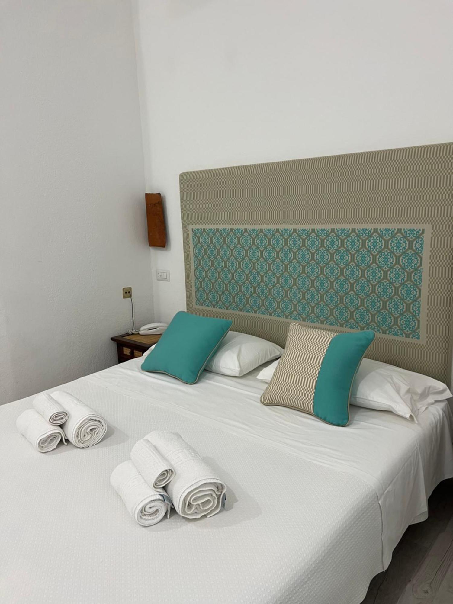 Hotel Da Cecco Santa Teresa Gallura Εξωτερικό φωτογραφία