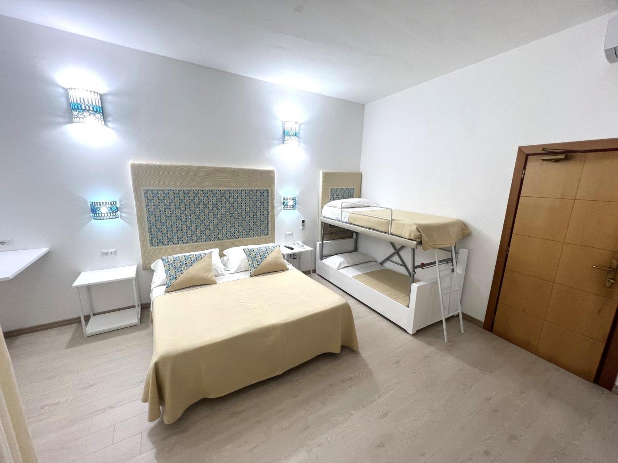 Hotel Da Cecco Santa Teresa Gallura Εξωτερικό φωτογραφία